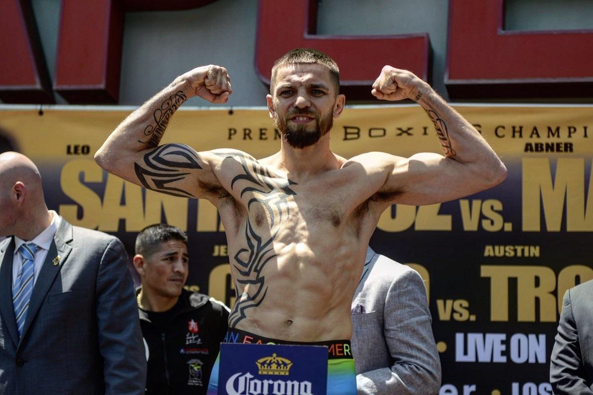 Три года в США жил, как собака, – украинский боксер Редкач