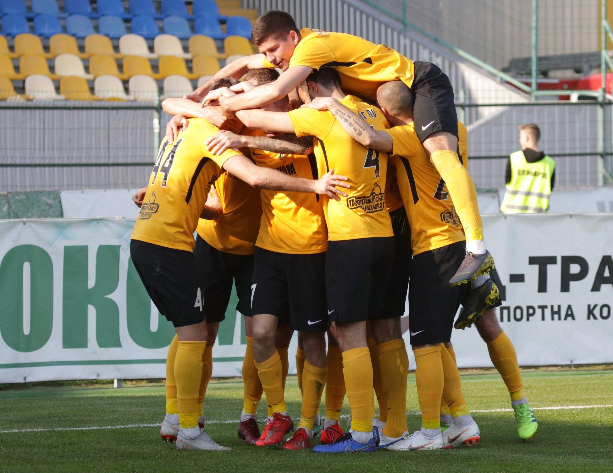 Сразу семь игроков покинуло "Александрию" Сразу семь игроков покинуло "Александрию"