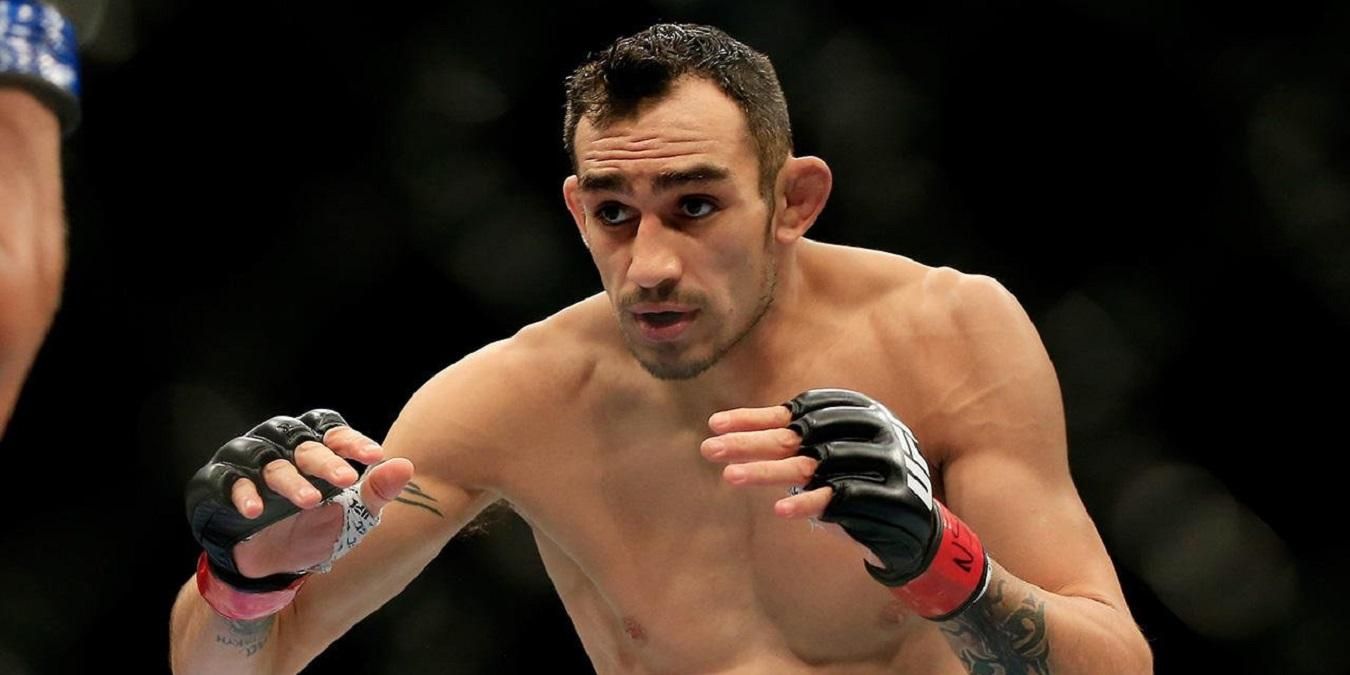 Тони Фергюнсон одержал 12 победу подряд в главном бою UFC 238 Тони Фергюнсон одержал 12 победу подряд в главном бою UFC 238