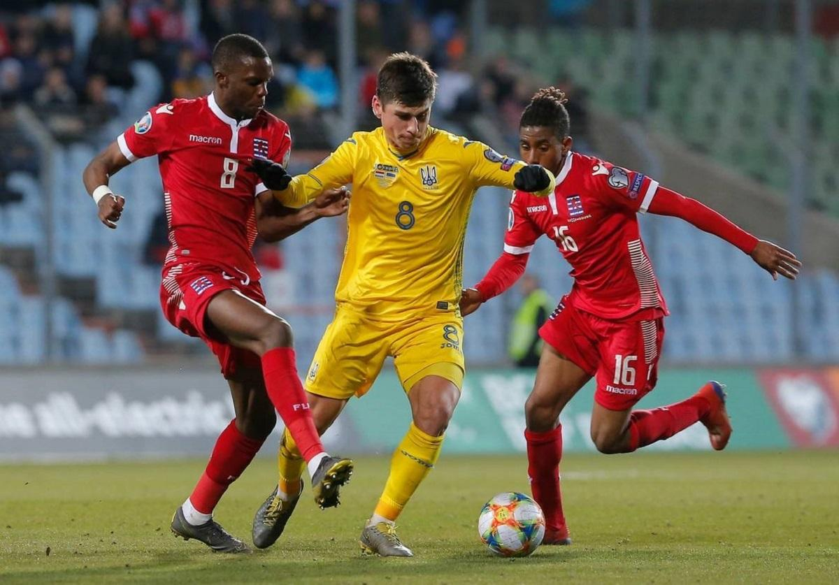 Люксембург с проблемами добрался во Львов на матч с Украиной: возникли проблемы с самолетом