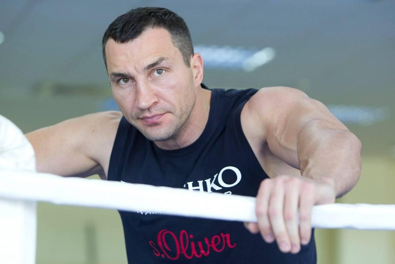 Володимир Кличко повернувся у спортивний зал і продемонстрував відмінну форму: фото