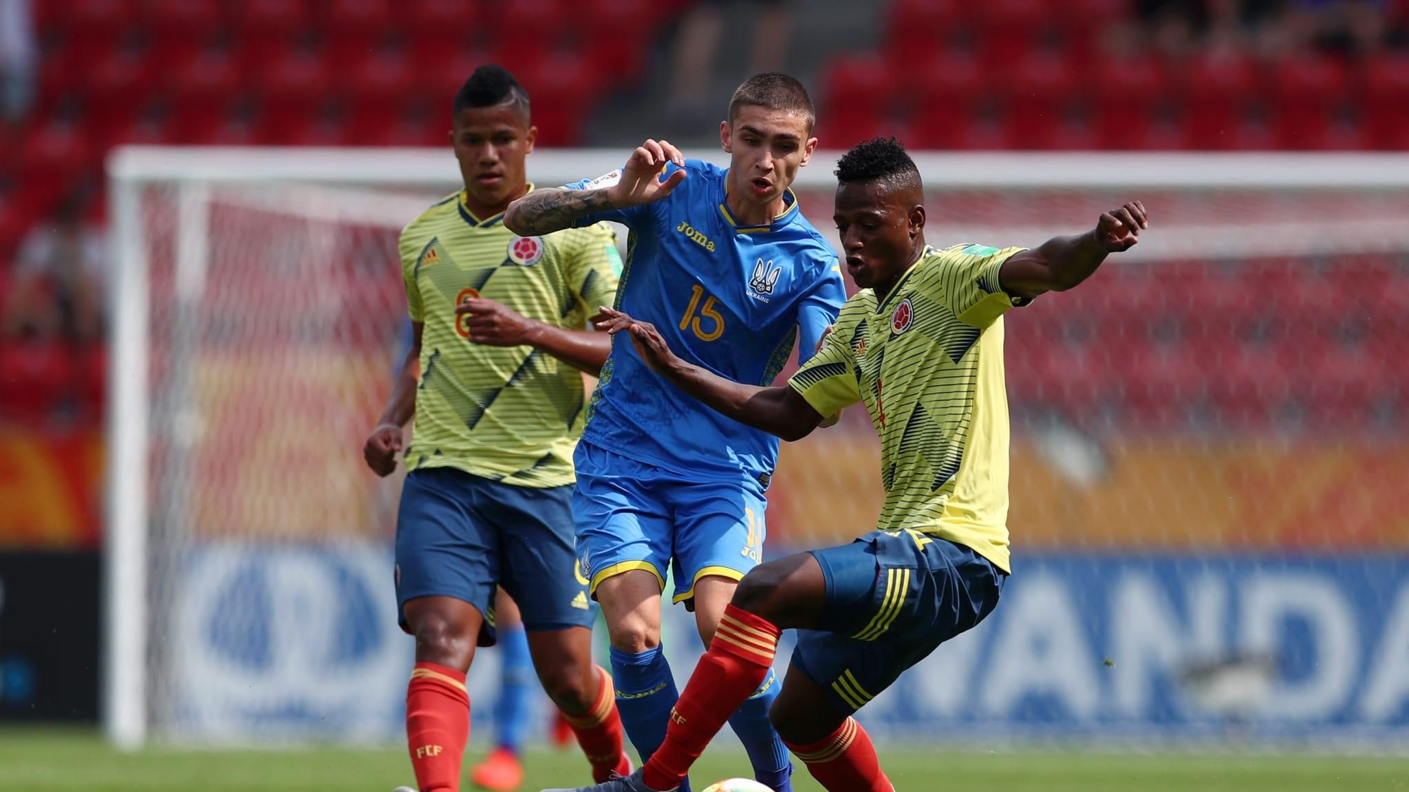 За збірну України U-20 грає футболіст, чий батько героїчно загинув у війні на Донбасі За збірну України U-20 грає футболіст, чий батько героїчно загинув у війні на Донбасі