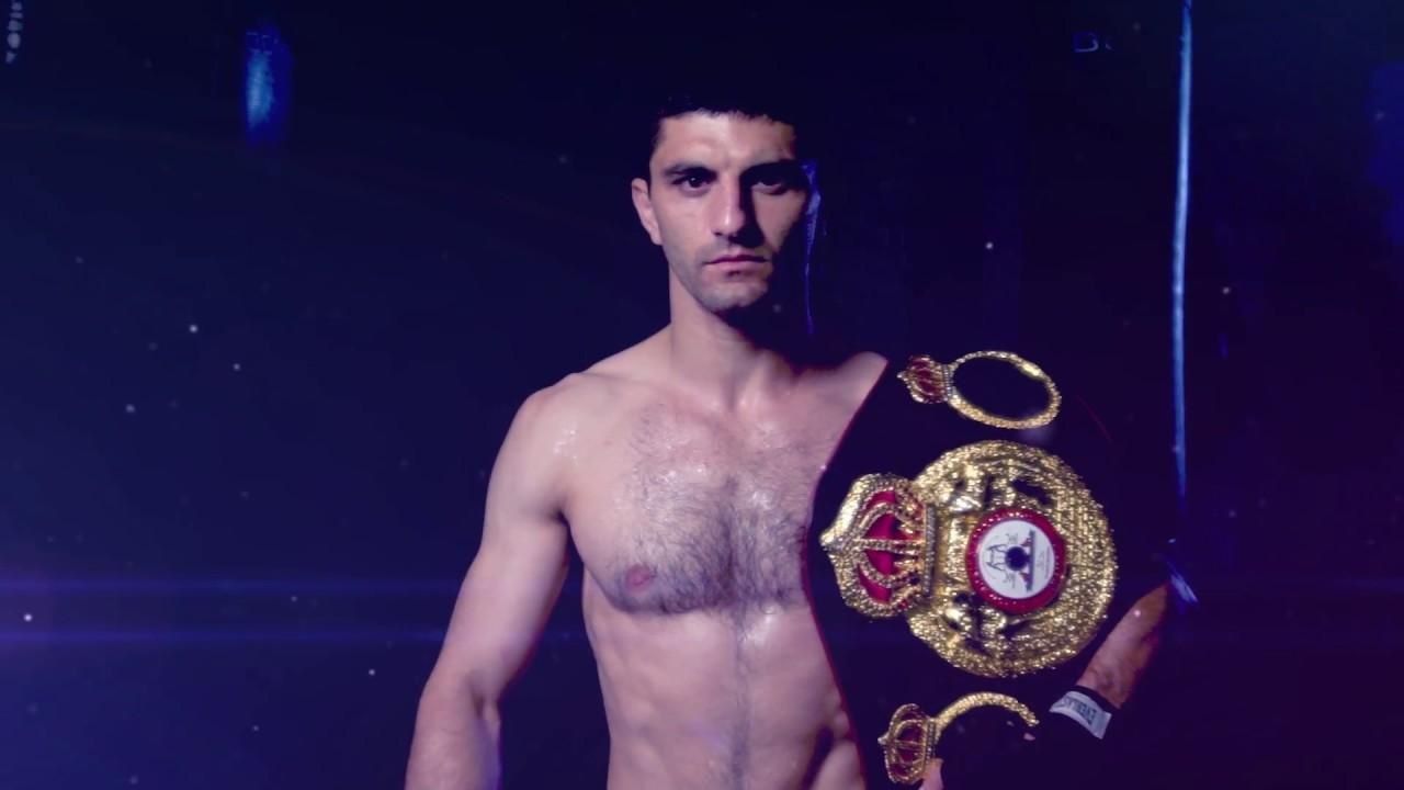 Украинский боксер Далакян победил и защитил чемпионский титул WBA Украинский боксер Далакян победил и защитил чемпионский титул WBA