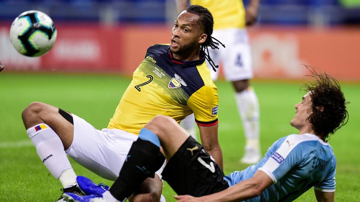 Футболист Эквадора отличился смешным автоголом на Копа Америка: видео