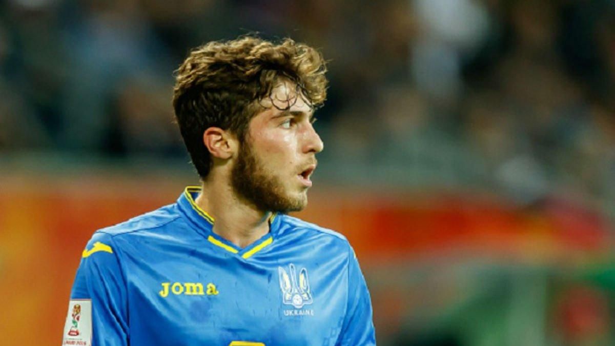 Турецкий гранд хочет приобрести новоиспеченного чемпиона мира из Украины Турецкий гранд хочет приобрести новоиспеченного чемпиона мира из Украины