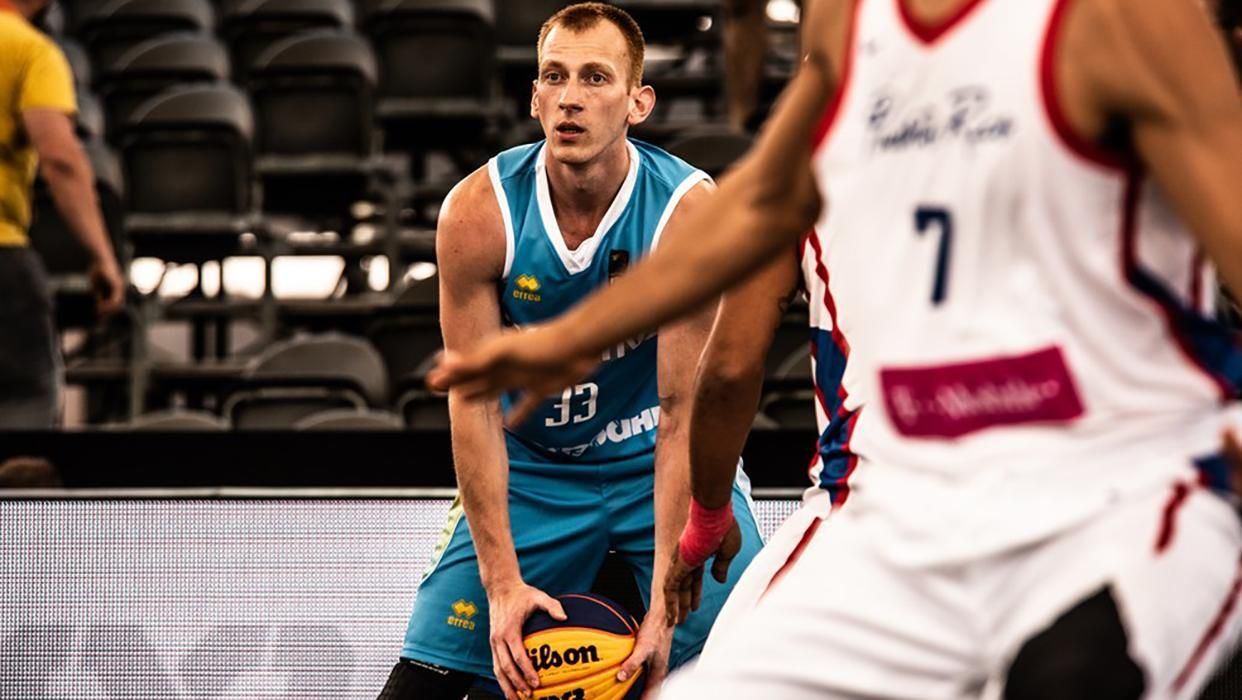 Збірна України програла Росії на чемпіонаті світу з баскетболу 3х3 Збірна України програла Росії на чемпіонаті світу з баскетболу 3х3