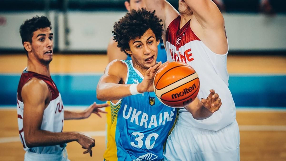 Баскетболист сборной Украины тренируется с командой НБА