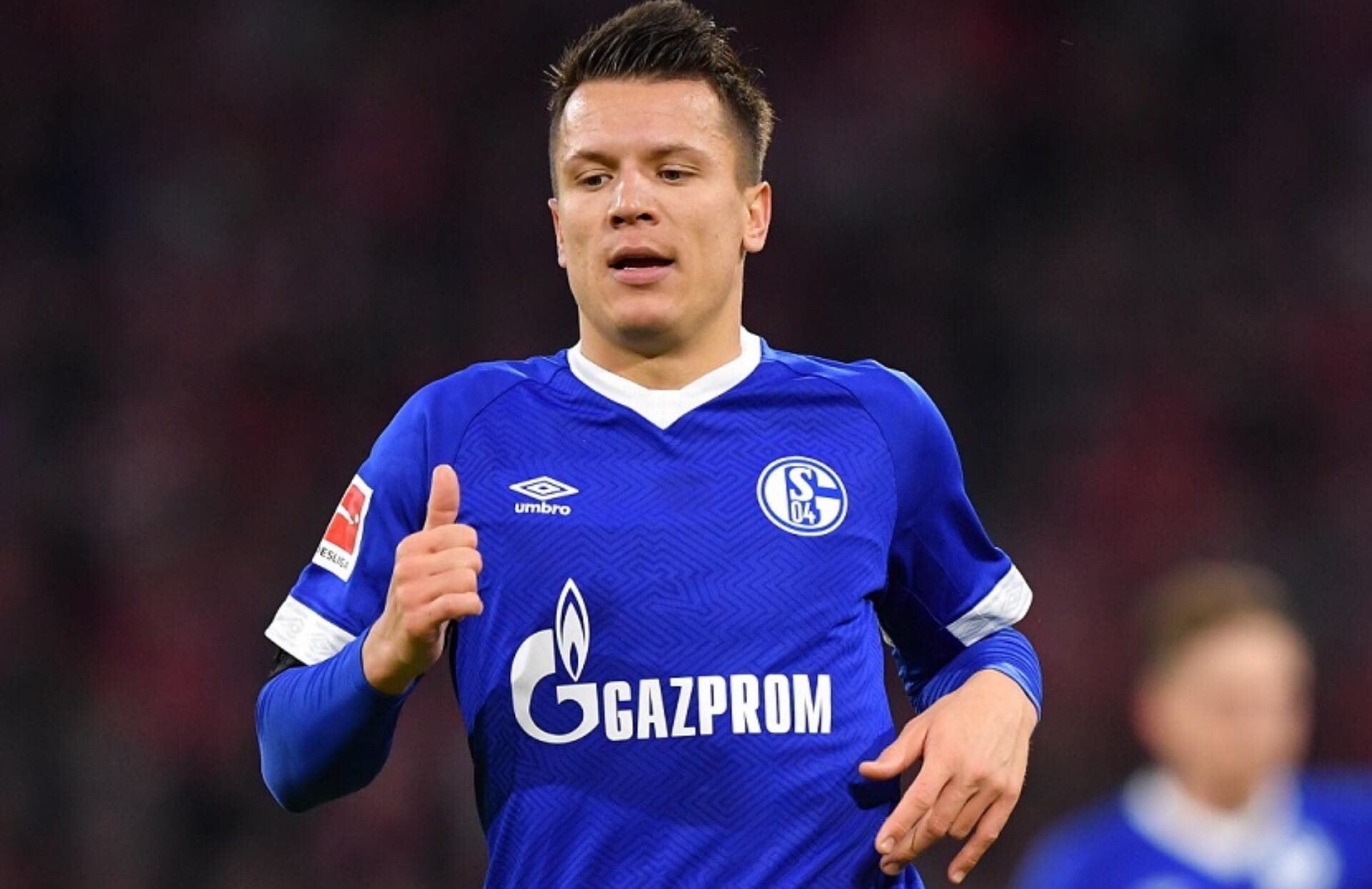 Директор "Фенербахче" вылетел в Германию касательно трансфера Коноплянки, но тренер против