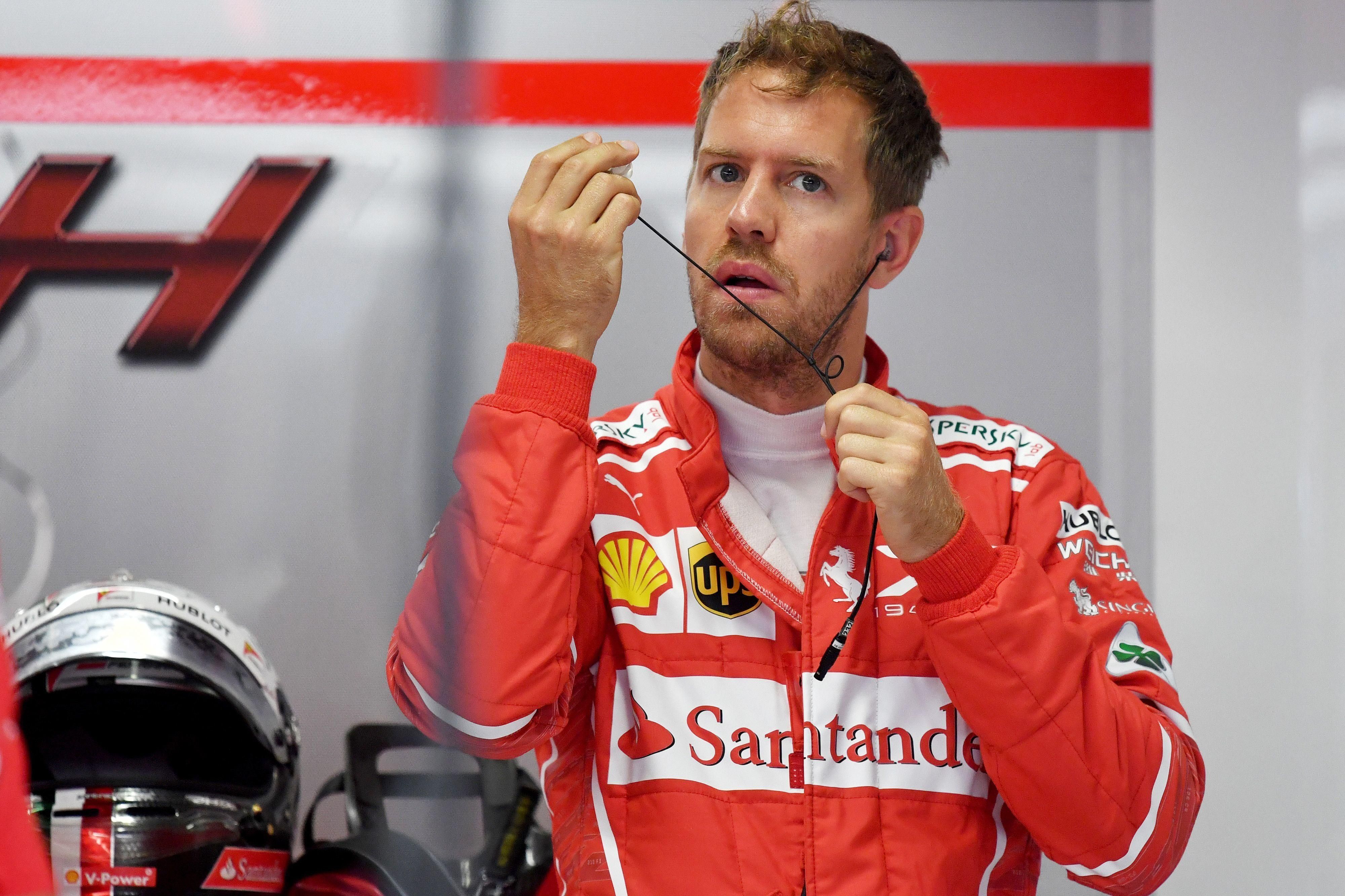 Формула-1 официально не вернула Феттелю победу на Гран-при Канады Формула-1 официально не вернула Феттелю победу на Гран-при Канады