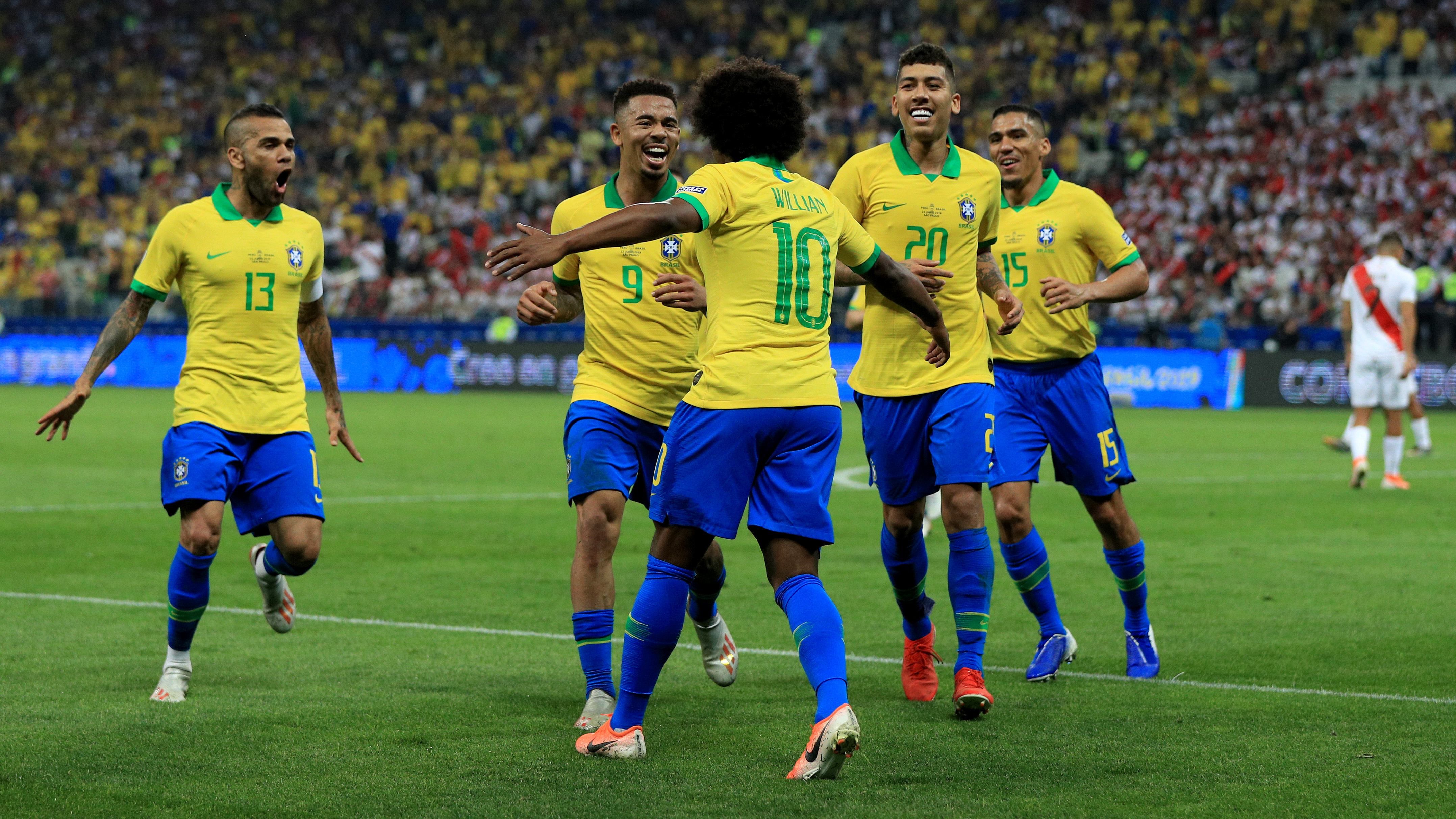 Бразилія розтрощила Перу й вийшла у плей-офф Копа Америка, Венесуела здолала Болівію: відео