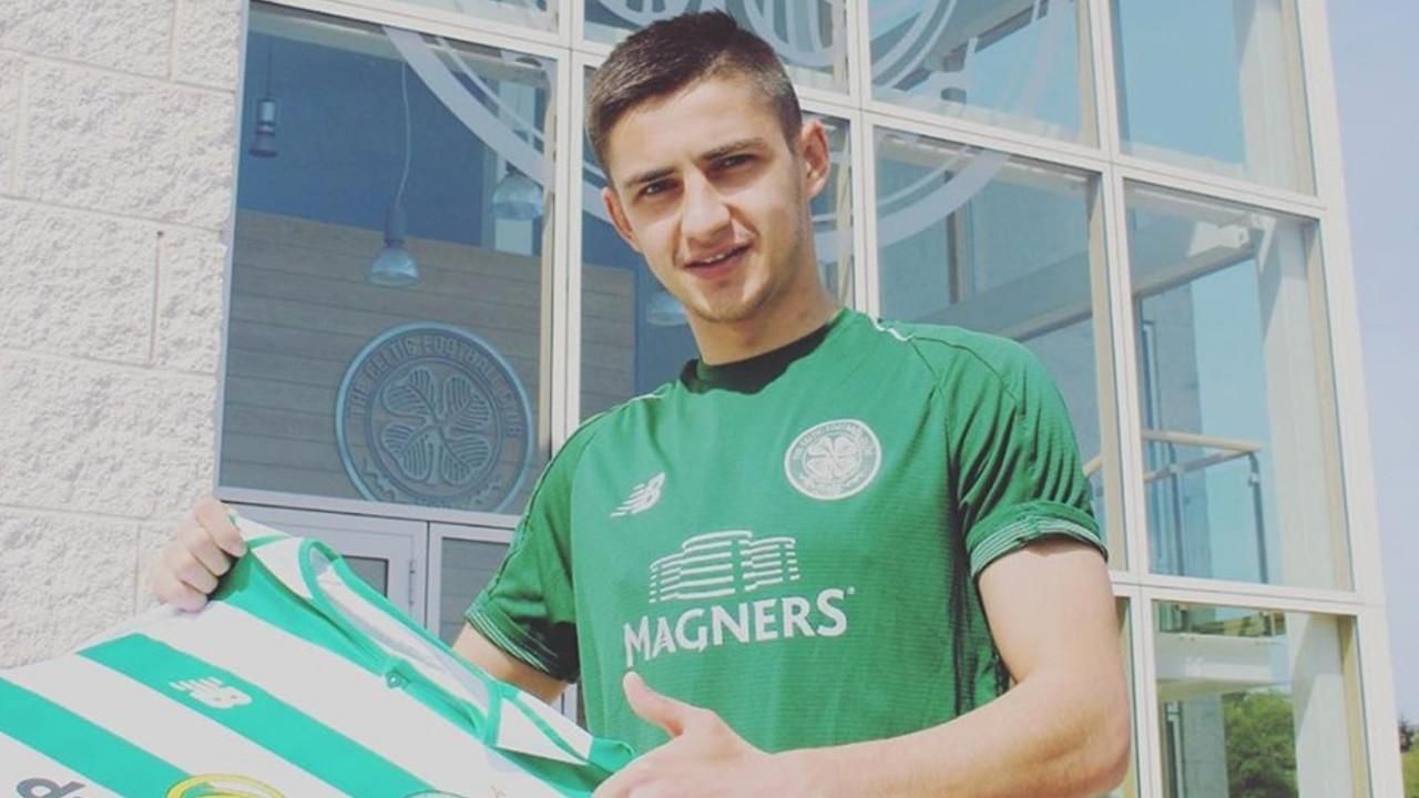 Гравець збірної України дебютував за відомий британський клуб: фото Гравець збірної України дебютував за відомий британський клуб: фото