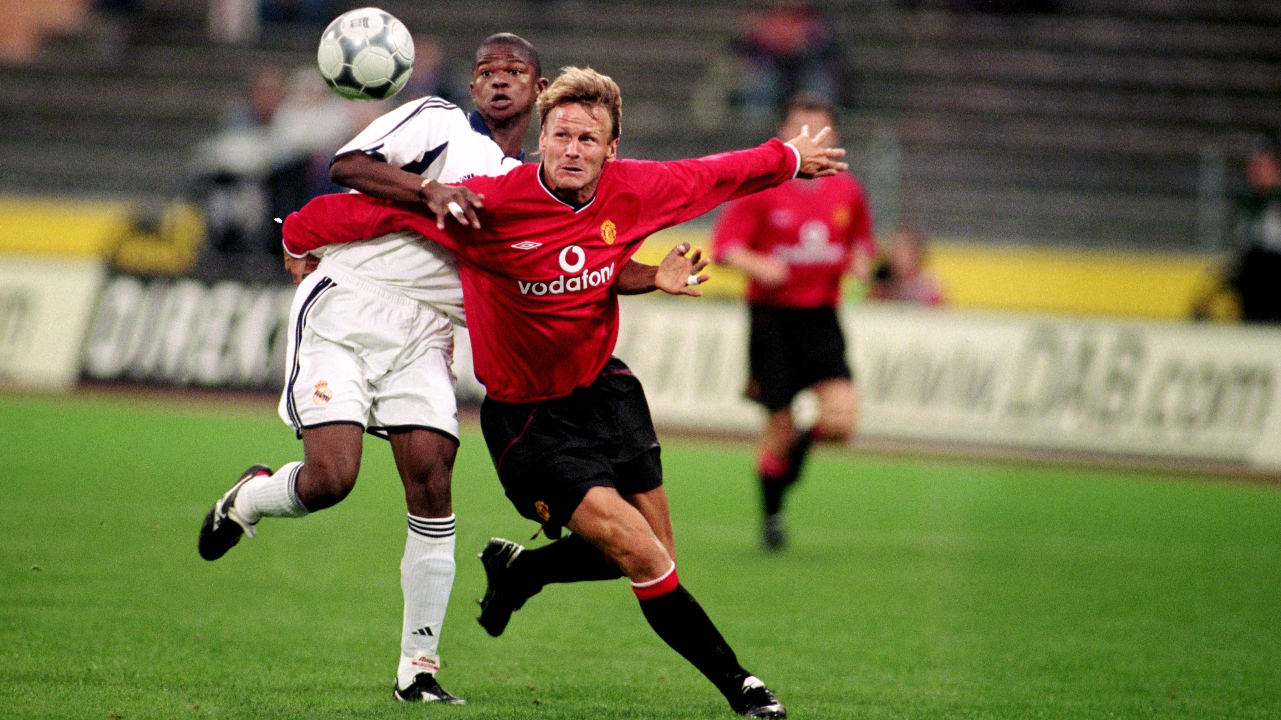 Бывший футболист "Реала" возглавил донецкий "Олимпик" Бывший футболист "Реала" возглавил донецкий "Олимпик"