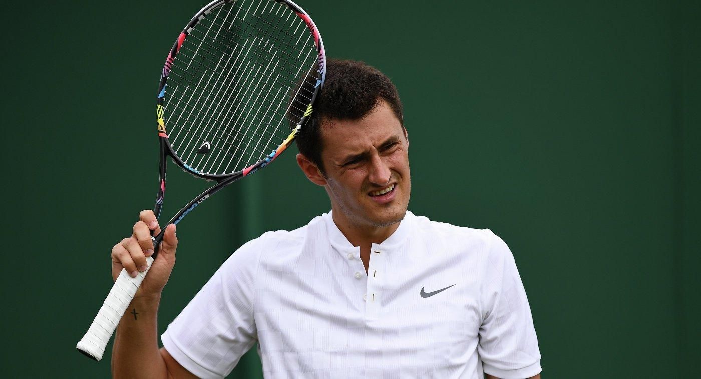 Австралійського тенісиста оштрафували на круглу суму через невдалу гру на Вімблдон-2019 Австралійського тенісиста оштрафували на круглу суму через невдалу гру на Вімблдон-2019