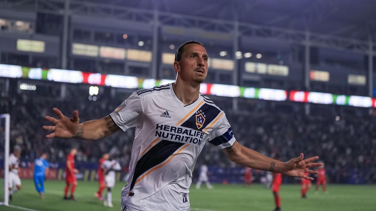 Златан Ібрагімовіч забив два голи за "Лос-Анджелес Гелексі": відео Златан Ібрагімовіч забив два голи за "Лос-Анджелес Гелексі": відео