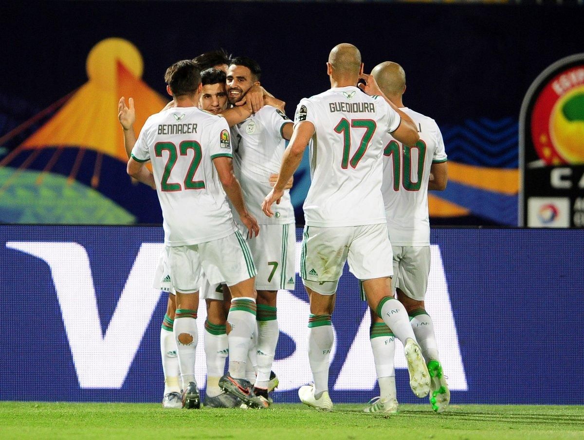 КАН: Мадагаскар сенсаційно вийшов в 1/4 фіналу, Алжир обіграв Гвінею (відео)