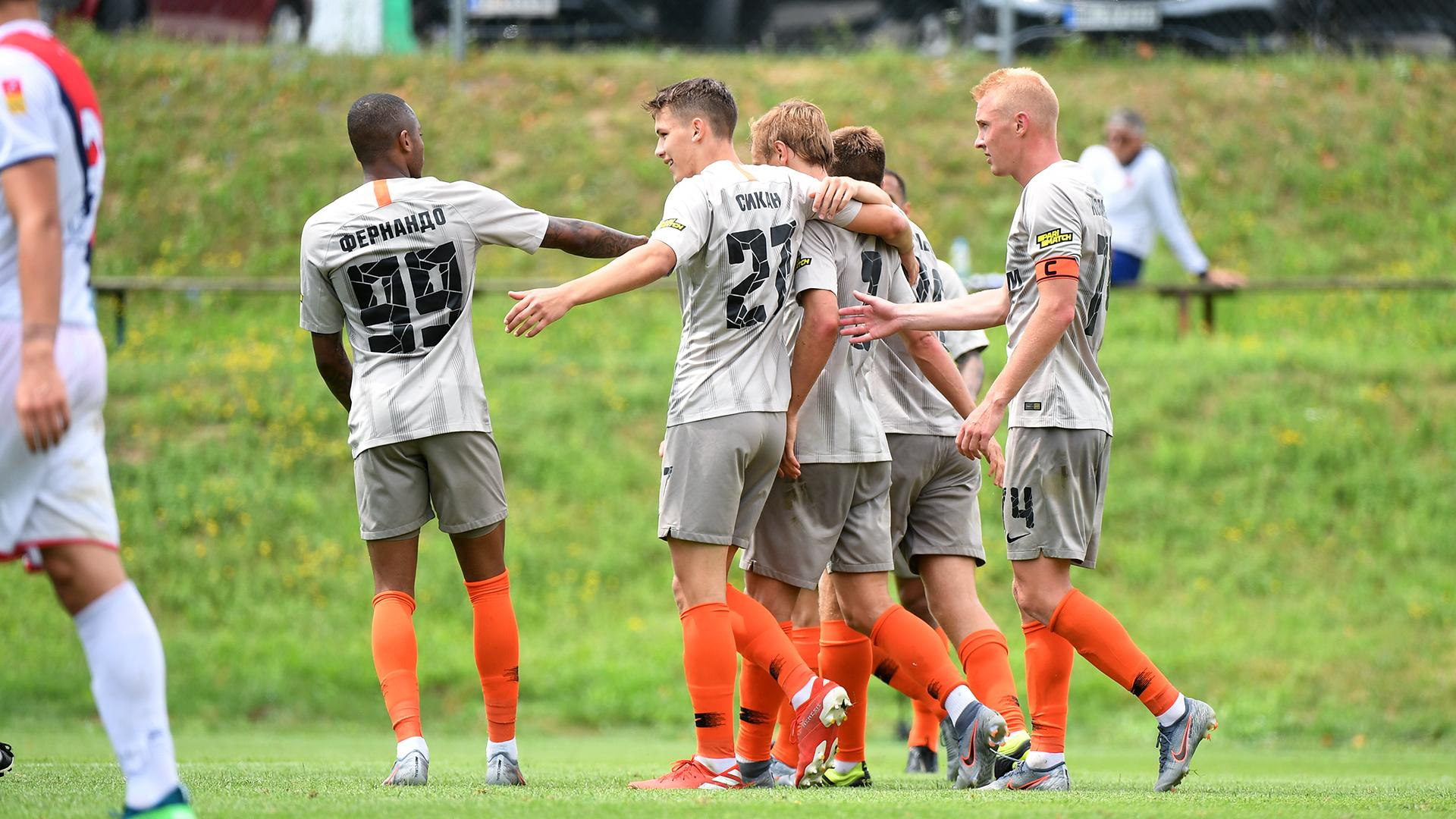 "Шахтер" разгромно победил сербский клуб: видео