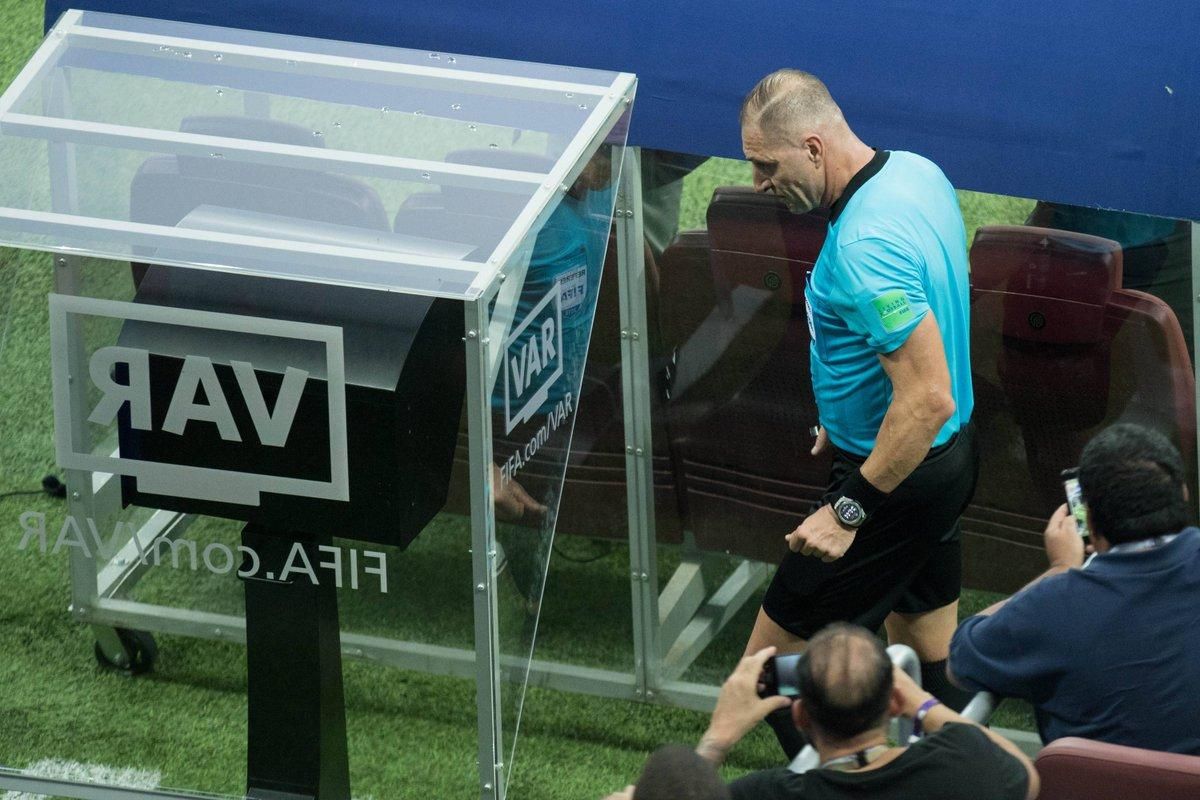 Введение VAR в украинском футболе: стало известно, когда примут решение