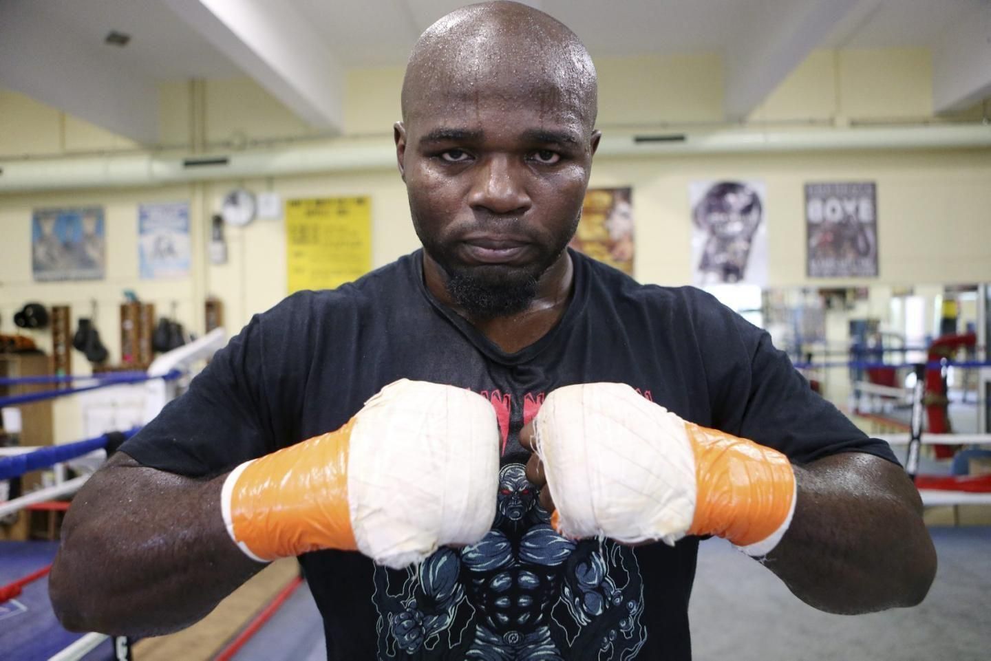 Такам вимагає в Усика прояснити ситуацію щодо їх бою Такам вимагає в Усика прояснити ситуацію щодо їх бою