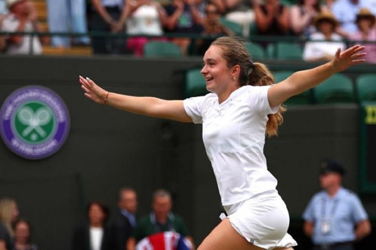 Победный розыгрыш и яркое празднование победы Снигур на Уимблдоне: видео Победный розыгрыш и яркое празднование победы Снигур на Уимблдоне: видео