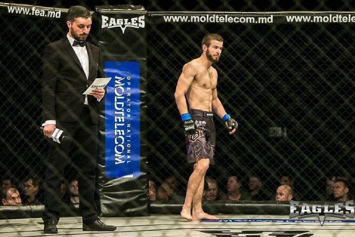 Украинский боец проиграл нокаутом скандальному брату Нурмагомедова: видео