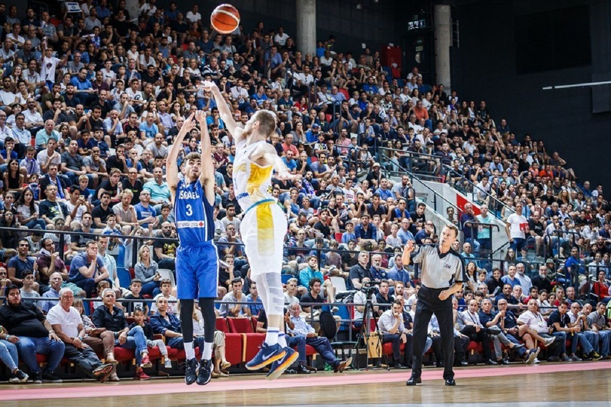 Украина уступила в третьем туре молодежного Евробаскета-2019, но вышла в плей-офф