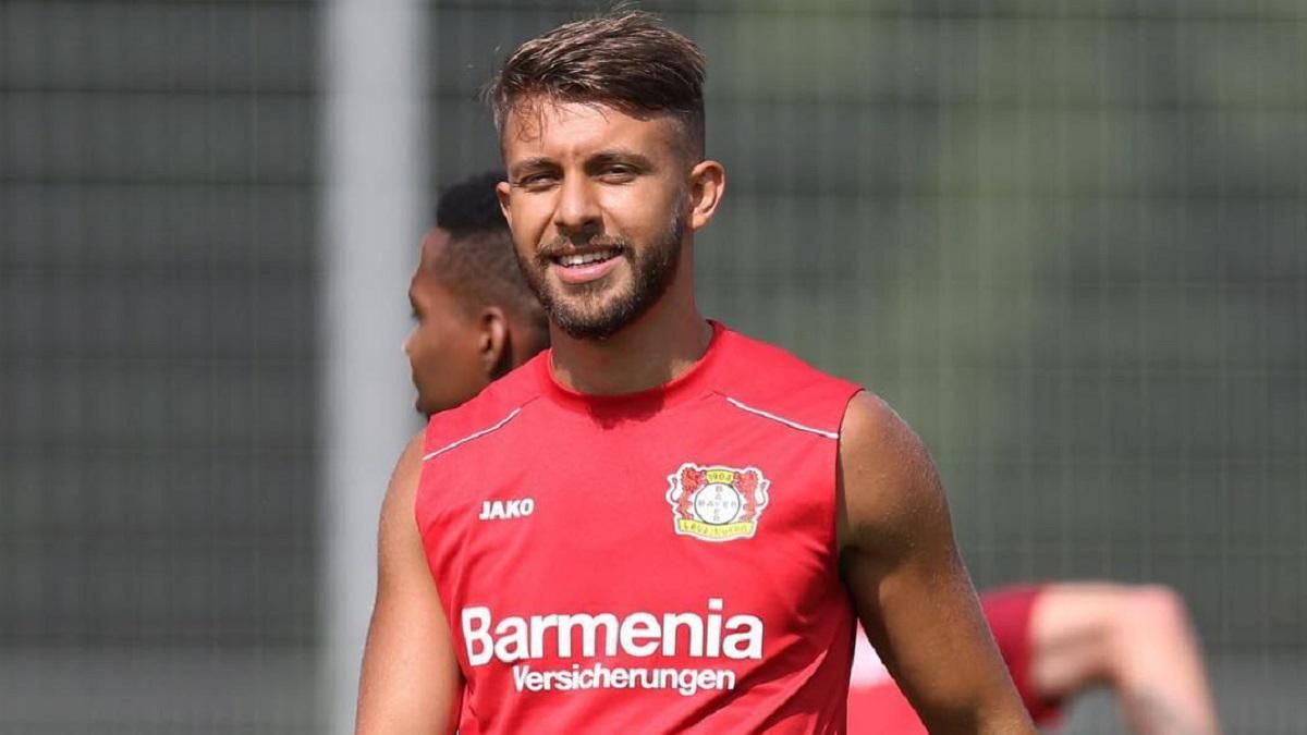 В "Зарю" официально перешел экс-игрок "Байера" и сборной Украины В "Зарю" официально перешел экс-игрок "Байера" и сборной Украины