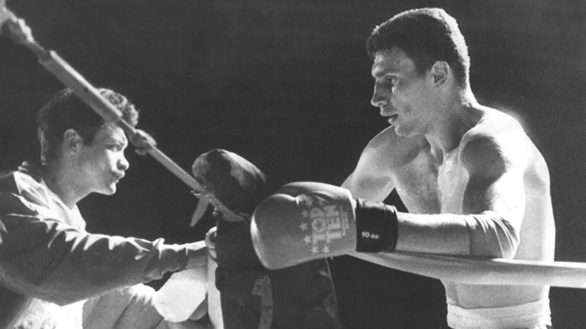 Тренер Віталія Кличка розповів невідому історію з кар'єри молодого боксера Тренер Віталія Кличка розповів невідому історію з кар'єри молодого боксера