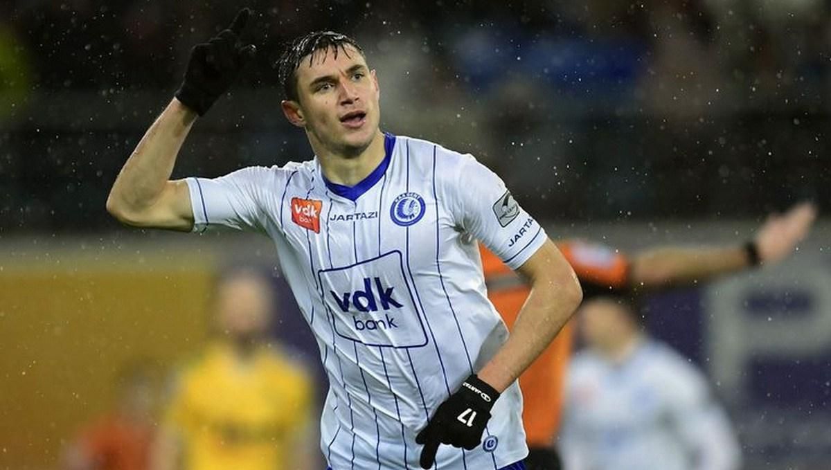 Футболіст збірної України показав миле фото з новонародженим сином Футболіст збірної України показав миле фото з новонародженим сином