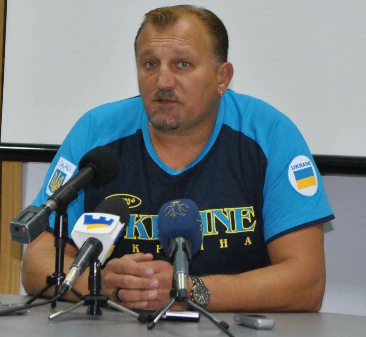 Роман Вірастюк переніс складну операцію на серці і потребує фінансової допомоги Роман Вірастюк переніс складну операцію на серці і потребує фінансової допомоги