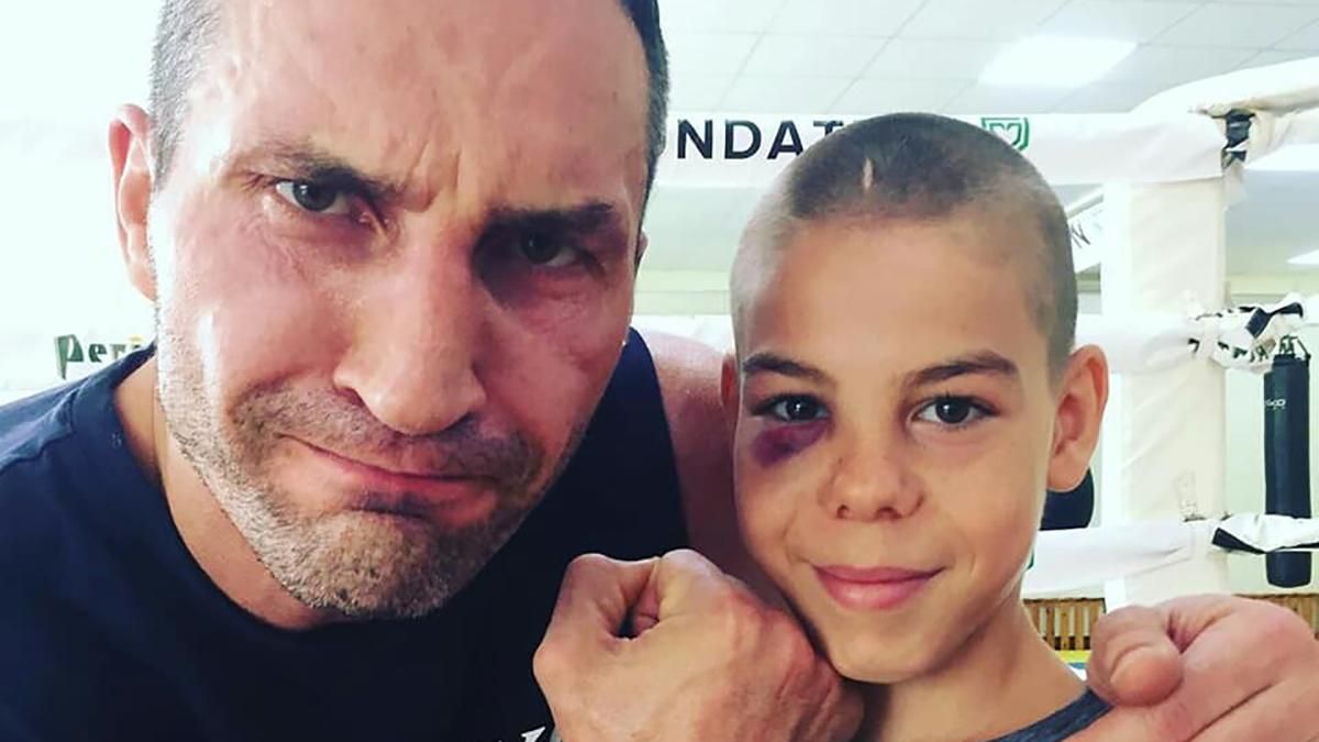 Владимир Кличко провел спарринг: видео Владимир Кличко провел спарринг: видео