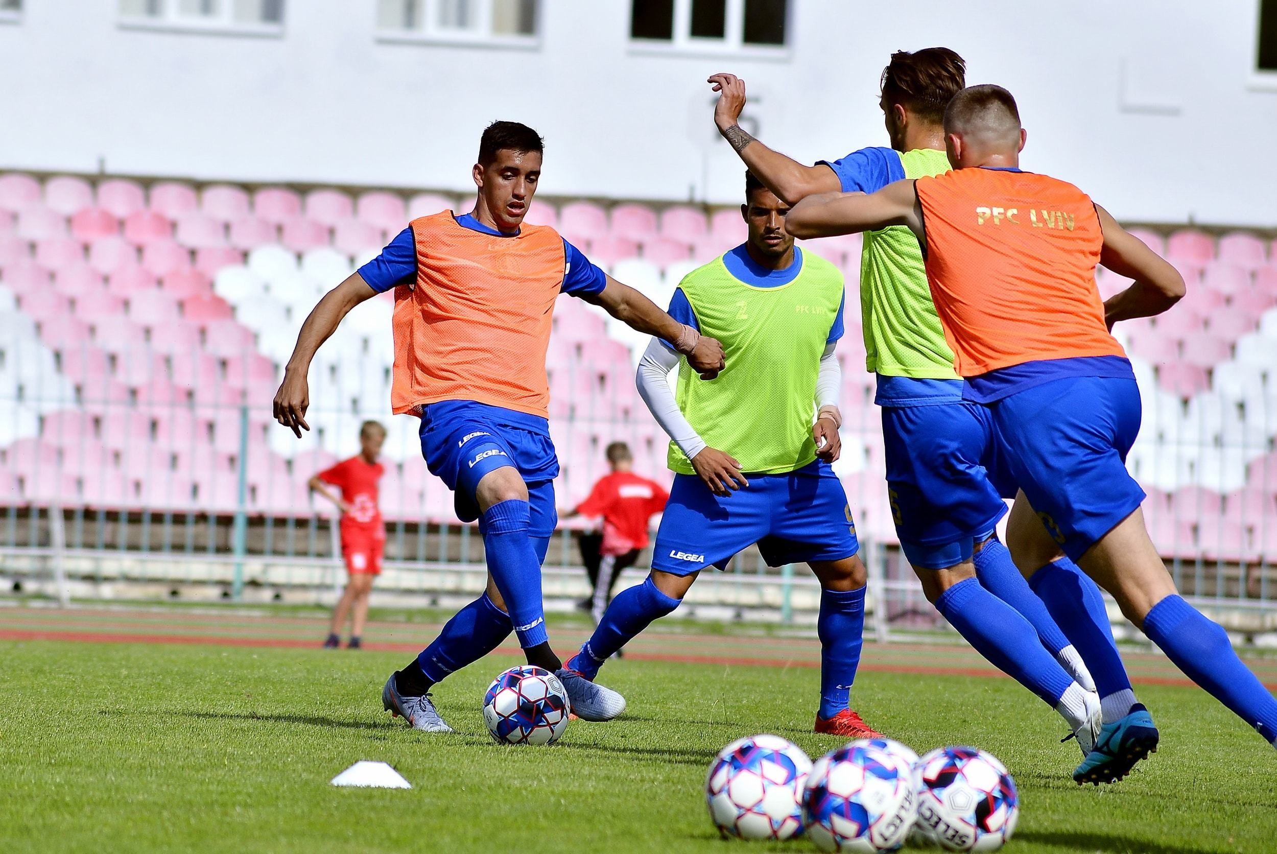 Український клуб заявив 11 бразильців на новий сезон УПЛ Український клуб заявив 11 бразильців на новий сезон УПЛ