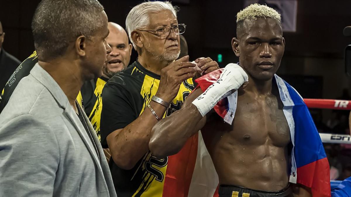 Последний соперник умершего Дадашева отказался от денег за бой с россиянином Последний соперник умершего Дадашева отказался от денег за бой с россиянином