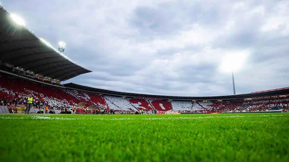 Сборная Украины сыграет против Сербии на стадионе с большой надписью "Газпром" Сборная Украины сыграет против Сербии на стадионе с большой надписью "Газпром"