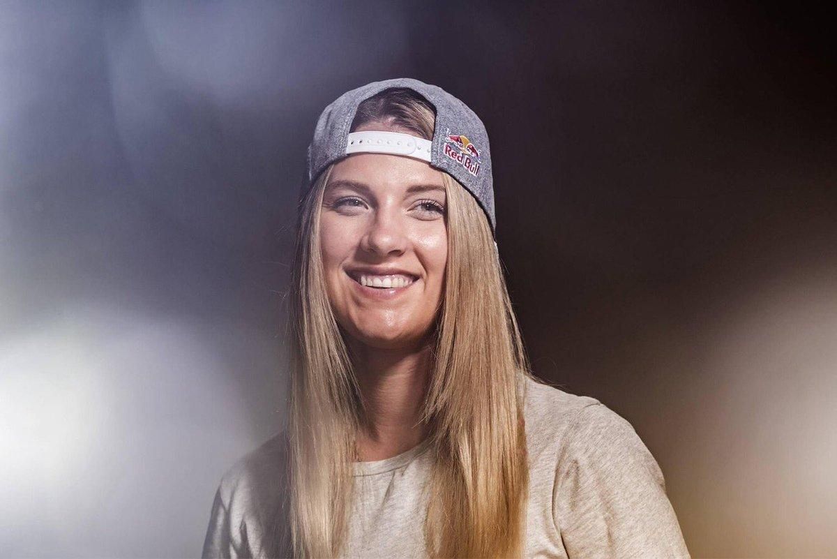 Українка Харлан незвично відсвяткувала перемогу на чемпіонаті світу: фото Українка Харлан незвично відсвяткувала перемогу на чемпіонаті світу: фото