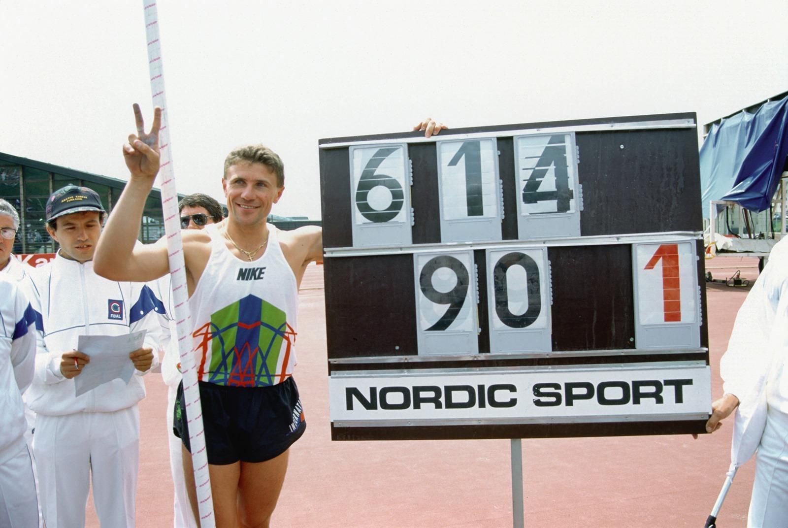 25 років світовому рекорду Сергія Бубки: відео феноменального стрибка