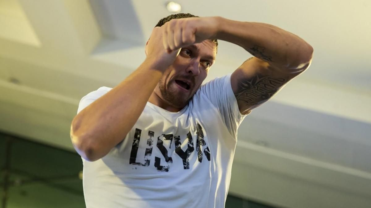 Усик вернулся к тренировкам и продемонстрировал свою мощь: видео Усик вернулся к тренировкам и продемонстрировал свою мощь: видео