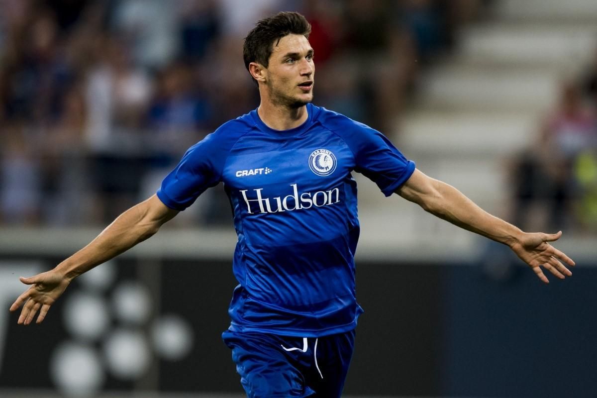 Украинский нападающий Роман Яремчук забил гол в Лиге Европы за "Гент": видео Украинский нападающий Роман Яремчук забил гол в Лиге Европы за "Гент": видео