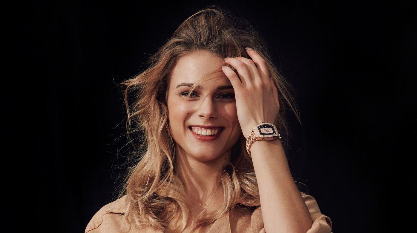 Легкоатлетка Левченко "отрастила" усы: смешное фото Легкоатлетка Левченко "отрастила" усы: смешное фото