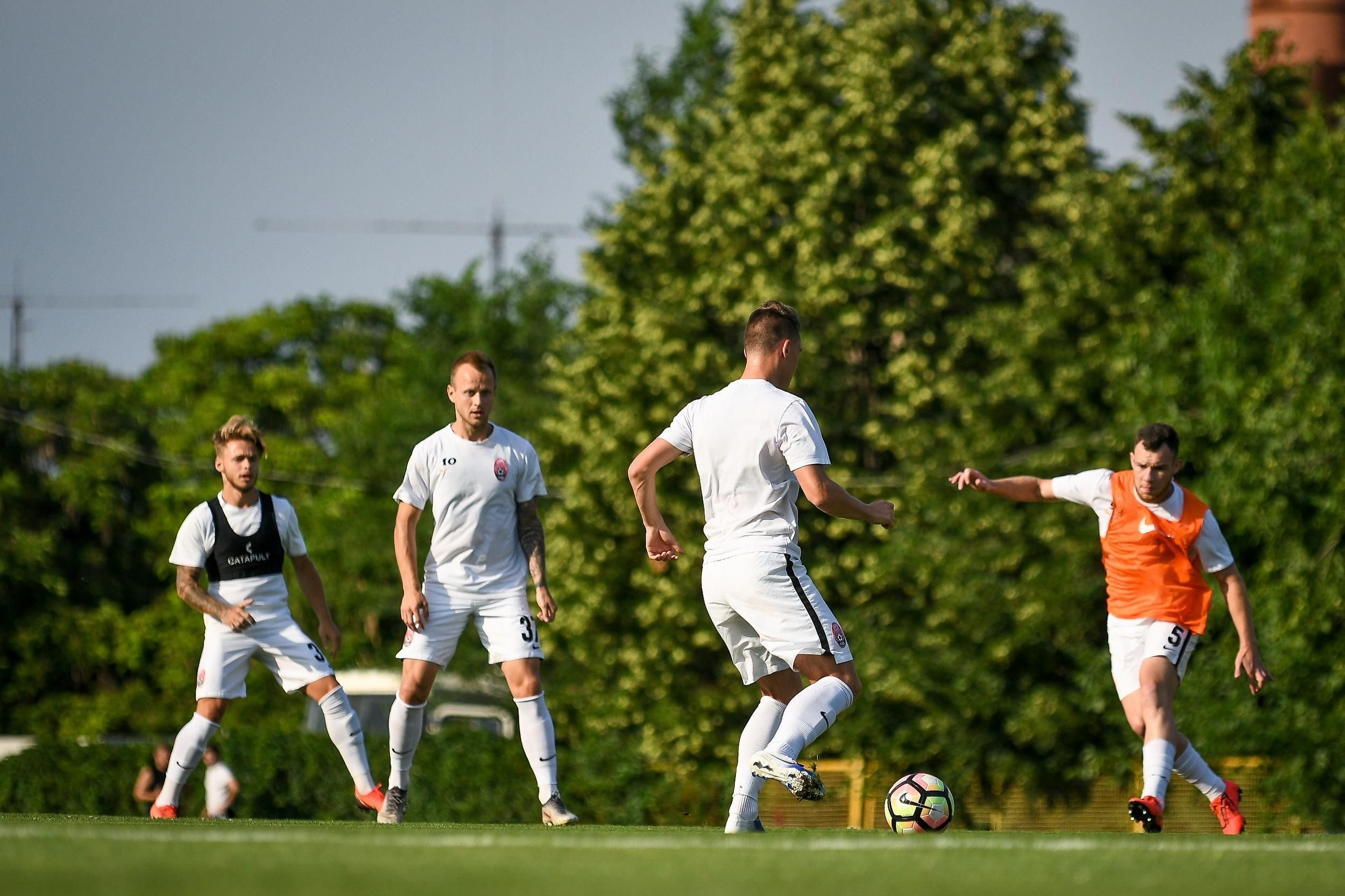 Зоря – Дніпро-1: прогноз букмекерів на матч Зоря – Дніпро-1: прогноз букмекерів на матч
