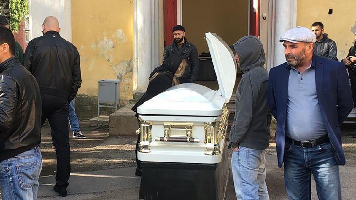 У Росії поховали боксера Дадашева, який трагічно помер: фото та відео