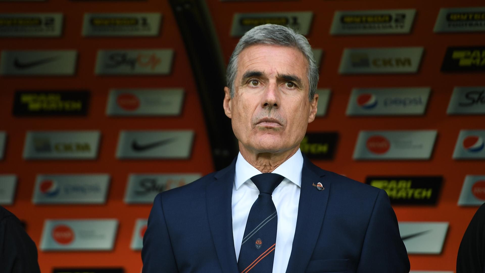 Новий тренер "Шахтаря" розказав про свою сім'ю: доньки архітекторки, дружина – вчителька Новий тренер "Шахтаря" розказав про свою сім'ю: доньки архітекторки, дружина – вчителька