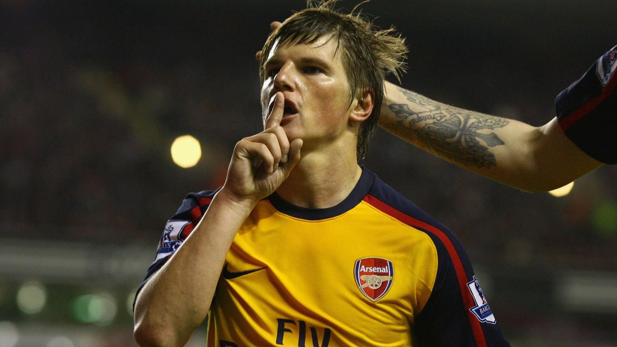 Зінченко після перемоги над "Ліверпулем" сфотографувався з відомим російським футболістом Зінченко після перемоги над "Ліверпулем" сфотографувався з відомим російським футболістом