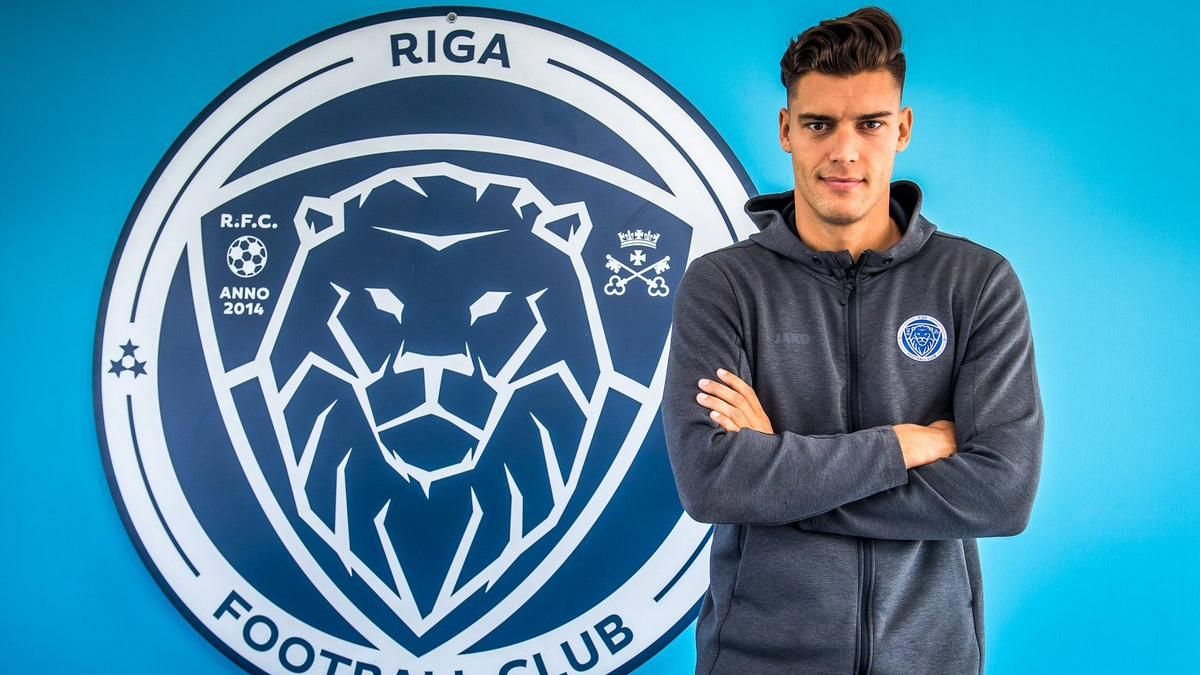 Украинский футболист сменил очередной клуб за рубежом Украинский футболист сменил очередной клуб за рубежом