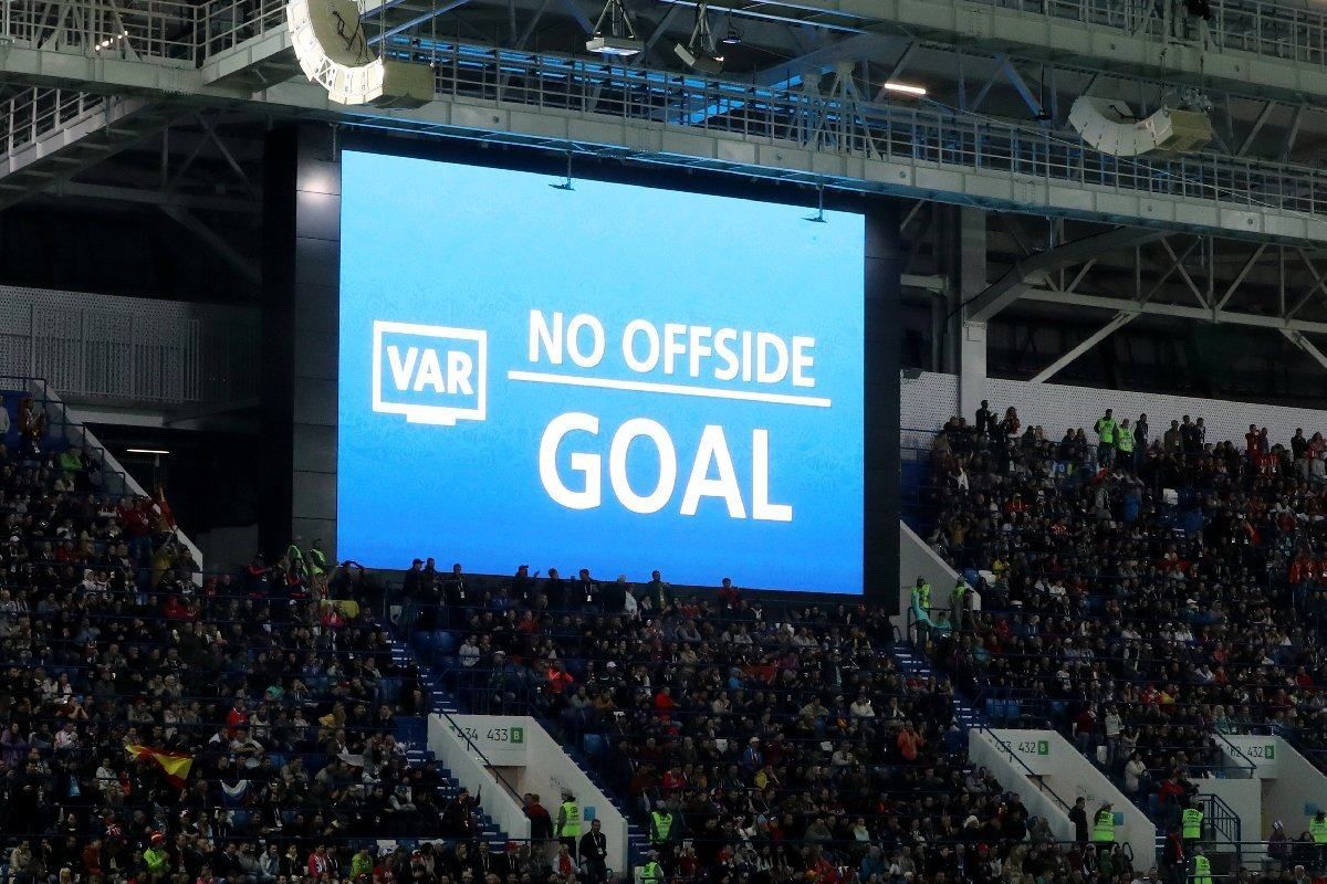 На матчі "Динамо" – "Шахтар" буде працювати система VAR На матчі "Динамо" – "Шахтар" буде працювати система VAR