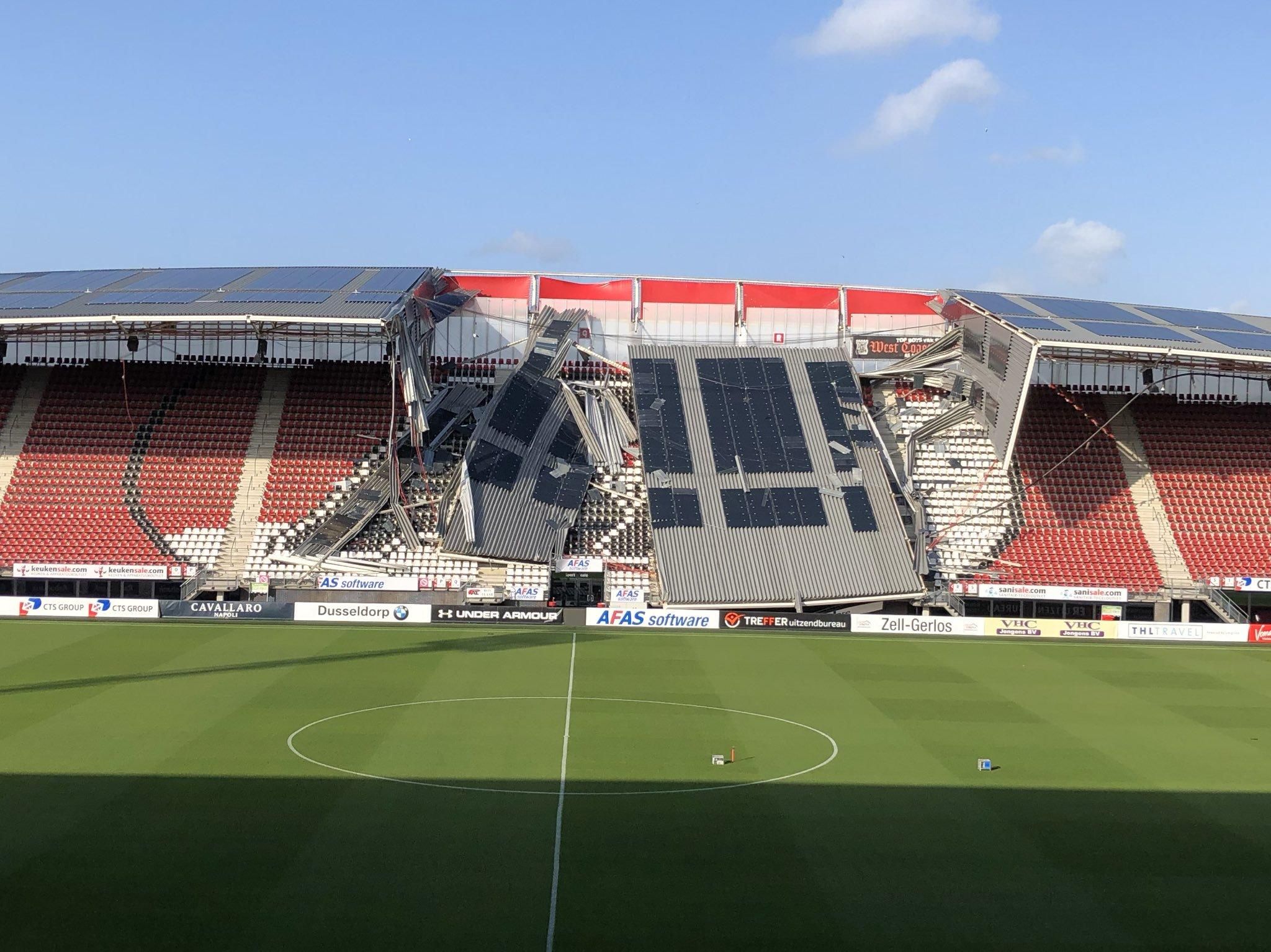На стадионе соперника "Мариуполя" в Лиге Европы обрушилась крыша: фото