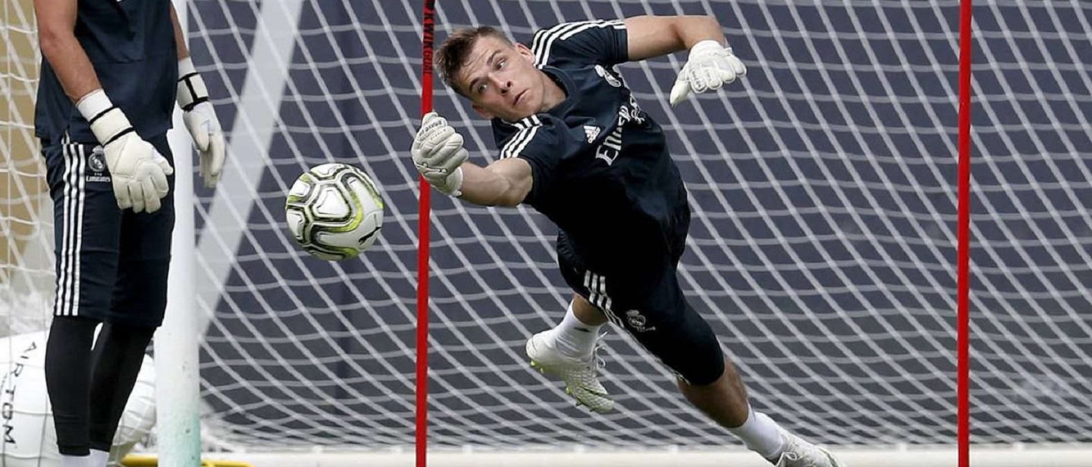 Юний голкіпер "Реалу" потиснув Луніна в заявці команди на спаринг з клубом Пауло Фонсеки Юний голкіпер "Реалу" потиснув Луніна в заявці команди на спаринг з клубом Пауло Фонсеки