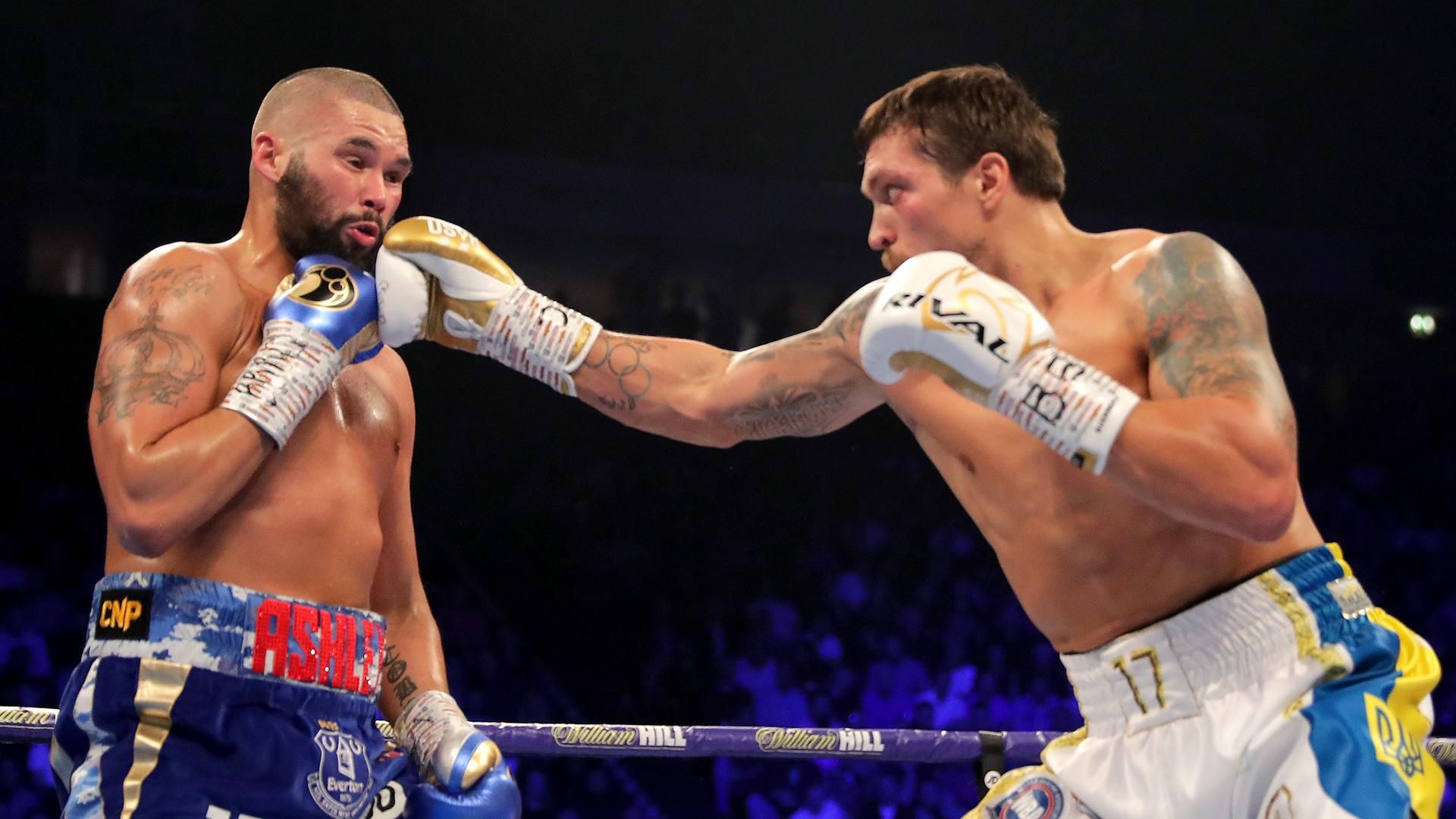 Усик заробив рекордний гонорар в своєму останньому бою: названо суму Усик заробив рекордний гонорар в своєму останньому бою: названо суму