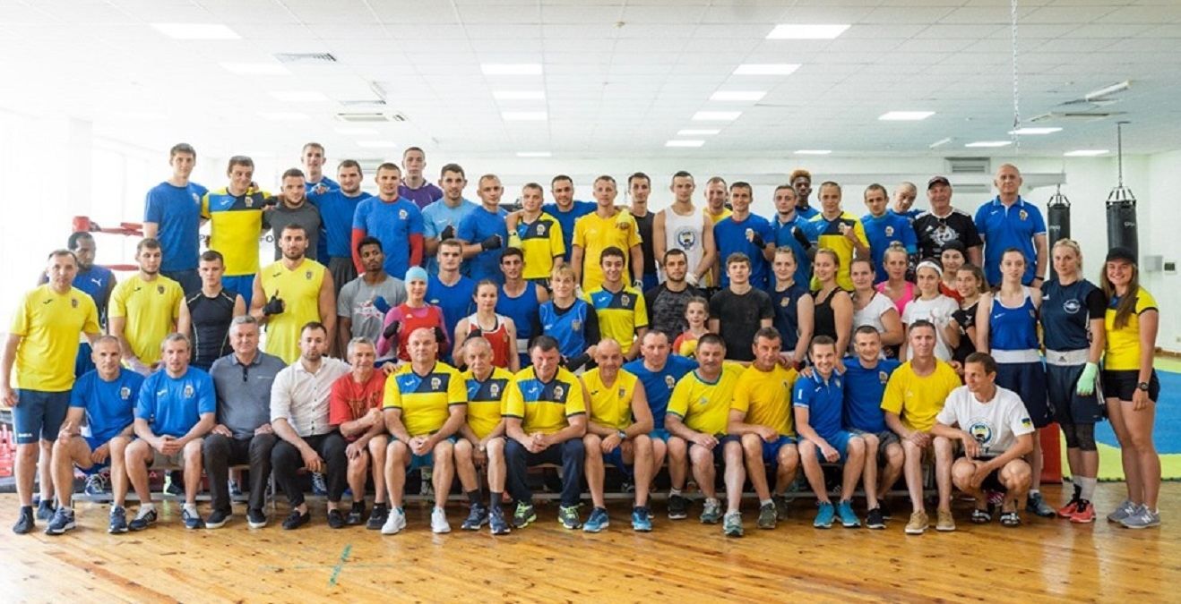 Украина официально отказалась вести делегацию на чемпионат мира по боксу в России
