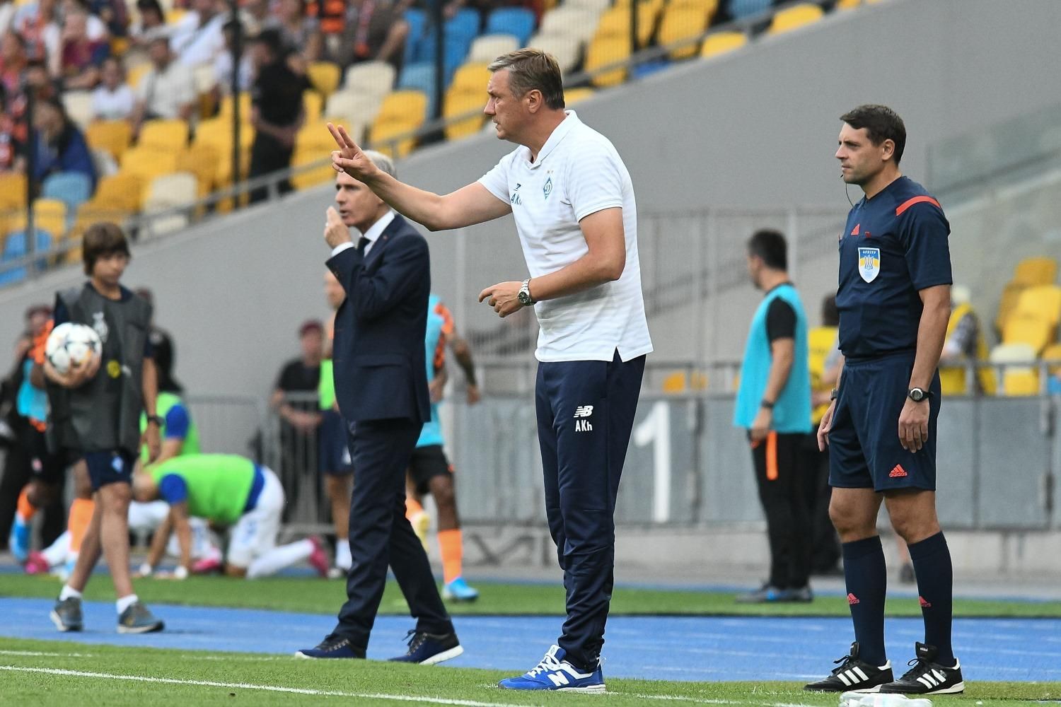 Хацкевич может покинуть "Динамо" после матча с "Брюгге" Хацкевич может покинуть "Динамо" после матча с "Брюгге"