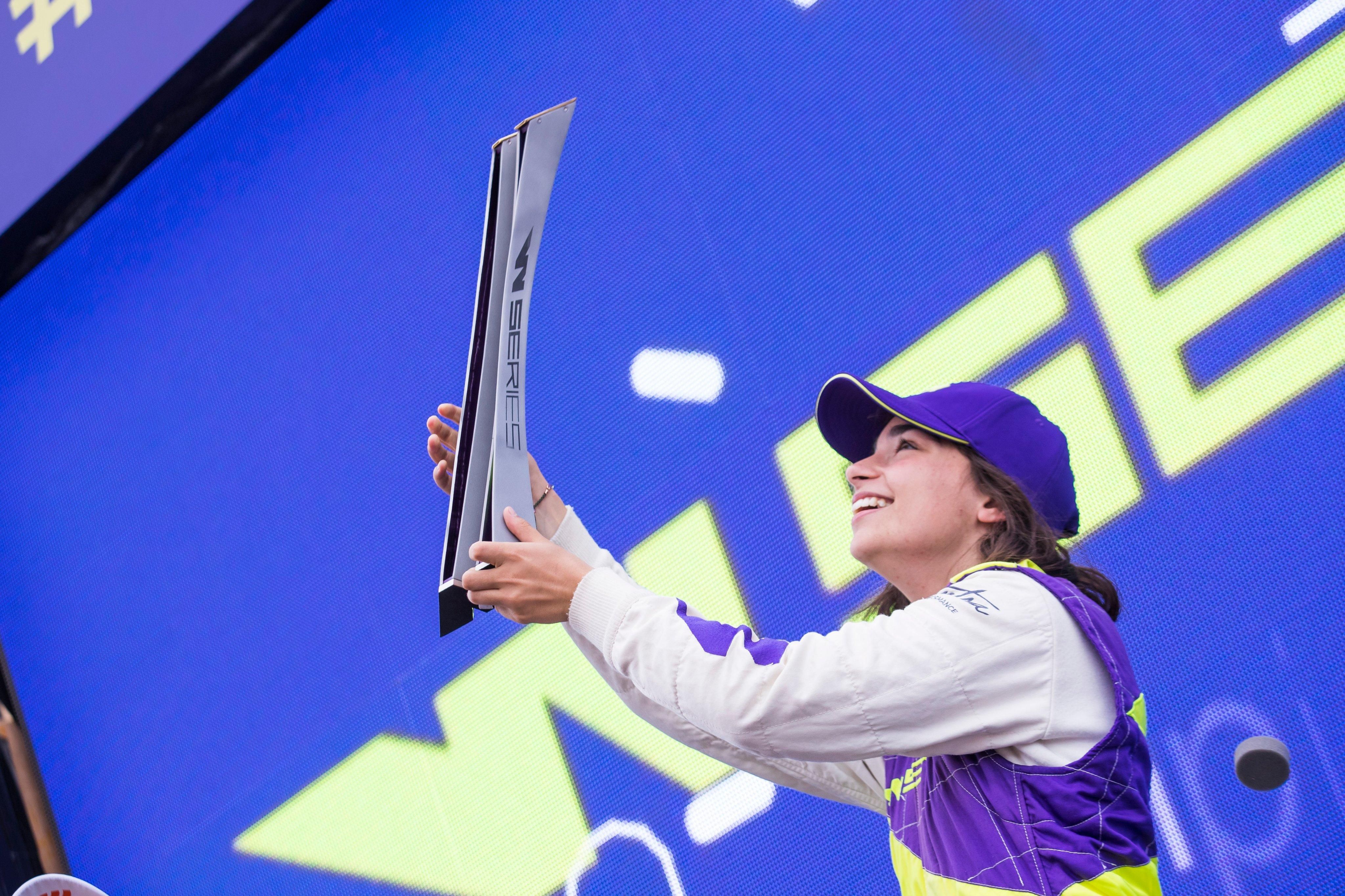 Джеймі Чедвік стала першою переможницею жіночої Формули-1